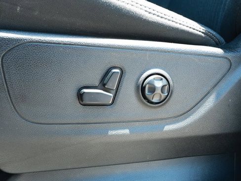 Used 2020 RAM 1500 Big Horn RWD image 23