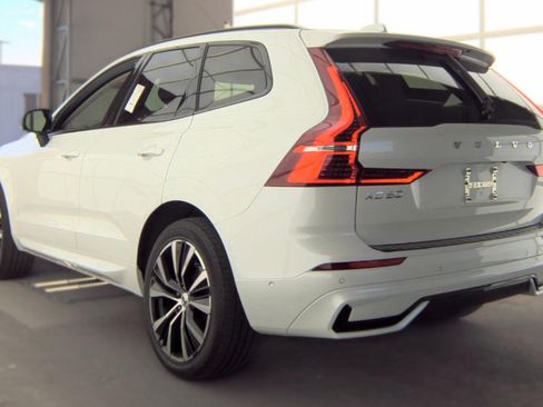 Used 2023 Volvo XC60 B5 Plus AWD/4WD image 3
