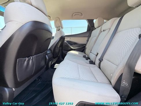 Used 2018 Hyundai Santa Fe Sport FWD image 16