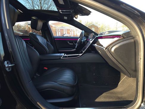 Used 2022 Mercedes-Benz S 500 4MATIC image 21