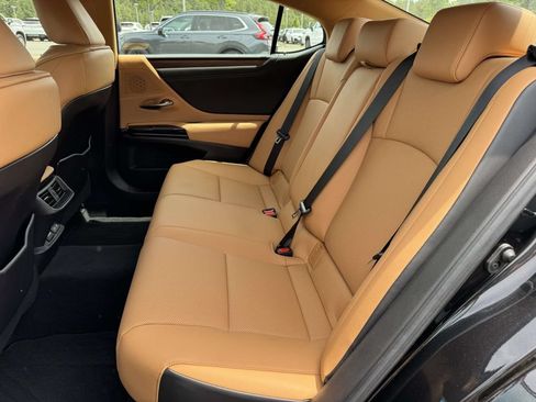 Used 2023 Lexus ES 250 w/ Premium Package AWD/4WD image 15