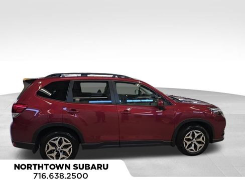 Certified 2024 Subaru Forester Premium AWD/4WD image 8