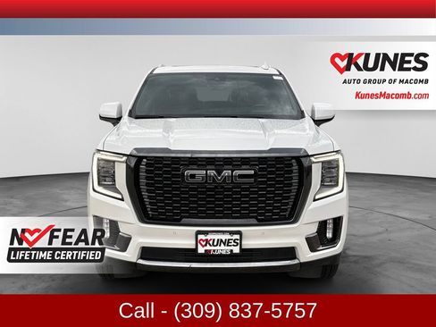 Used 2023 GMC Yukon Denali Ultimate AWD/4WD image 2