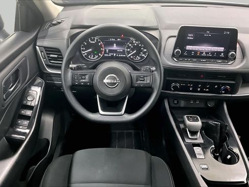 Used 2024 Nissan Rogue S FWD image 6