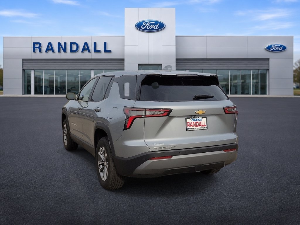 Used 2026 Chevrolet Equinox LT AWD/4WD image 4