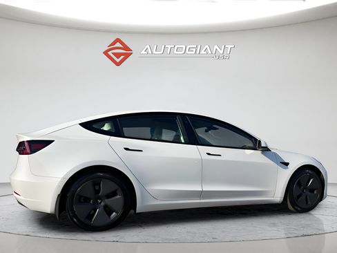 Used 2021 Tesla Model 3 Standard Range Plus RWD image 8