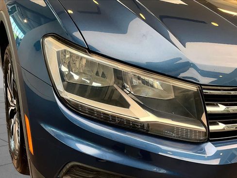 Used 2019 Volkswagen Tiguan SE w/ Panoramic Sunroof Package FWD image 26