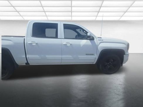 Used 2018 GMC Sierra 1500 SLE w/ SLE Value Package AWD/4WD image 3
