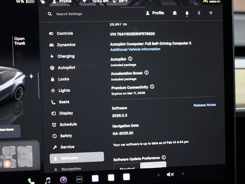 Used 2022 Tesla Model Y Long Range image 33