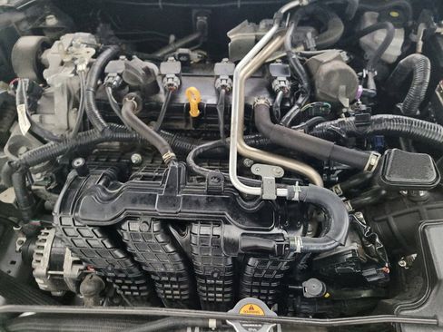 Used 2024 Nissan Altima 2.5 SV image 30