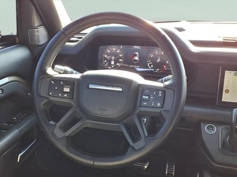 Used 2020 Land Rover Defender 110 X image 17
