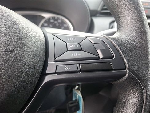 Used 2024 Nissan Versa S w/ S Plus Package image 21