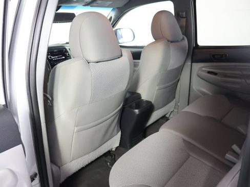 Used 2012 Toyota Tacoma PreRunner w/ TRD Off-Road Pkg RWD image 30