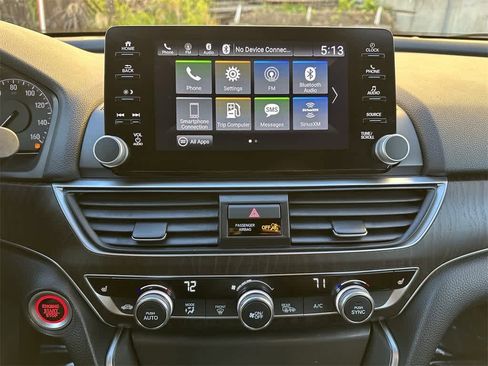 Used 2019 Honda Accord EX image 17