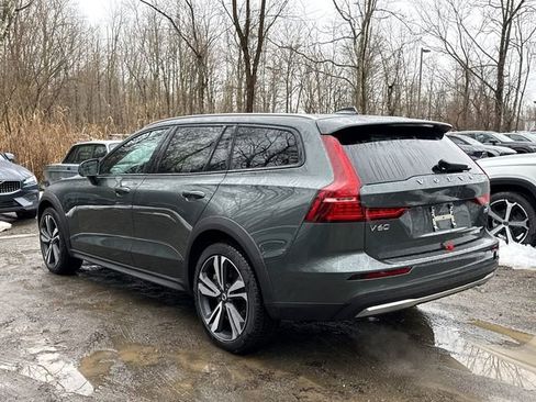 New 2026 Volvo V60 B5 Cross Country Plus w/ Climate Package image 5