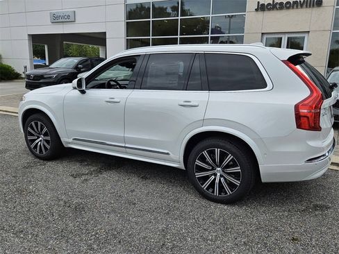 New 2025 Volvo XC90 B6 Plus w/ Protection Package image 4