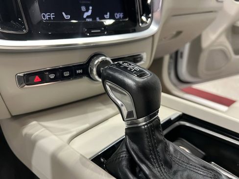 Used 2020 Volvo V60 T5 Cross Country w/ Protection Package Premier image 48