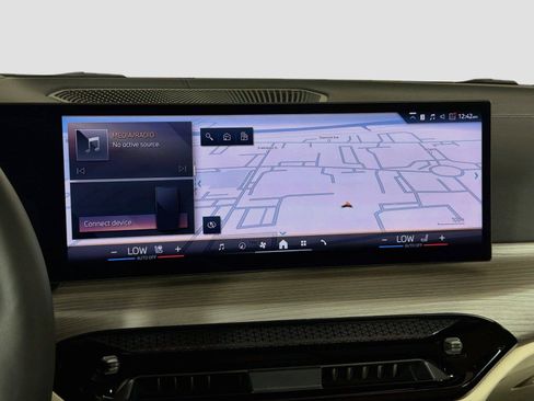 Used 2026 BMW 430i Convertible w/ M Sport Package RWD image 15