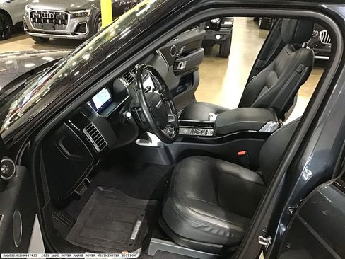 Used 2021 Land Rover Range Rover P525 Westminster Edition image 13