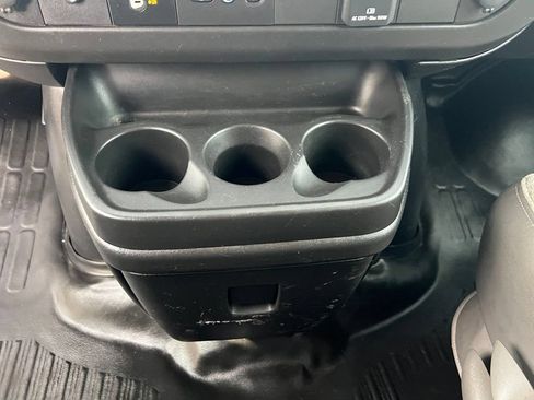 Used 2022 Chevrolet Express 2500 w/ Driver Convenience Package RWD image 27