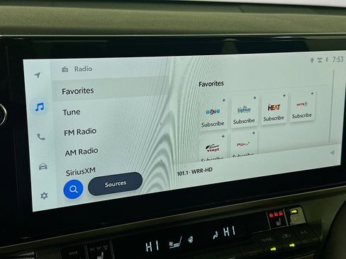 Used 2025 Toyota Camry XSE image 19