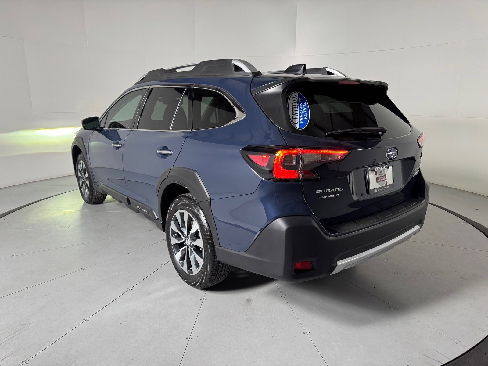 Certified 2024 Subaru Outback Touring XT AWD/4WD image 3