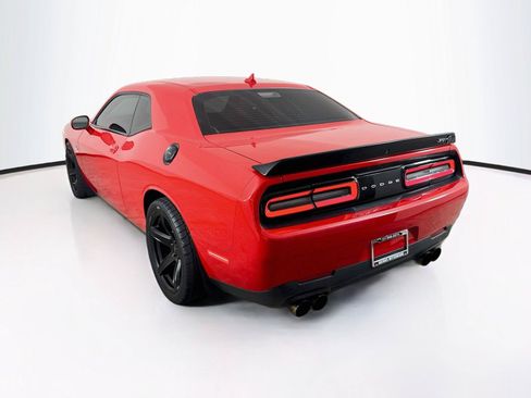 Used 2019 Dodge Challenger SRT Hellcat RWD image 3