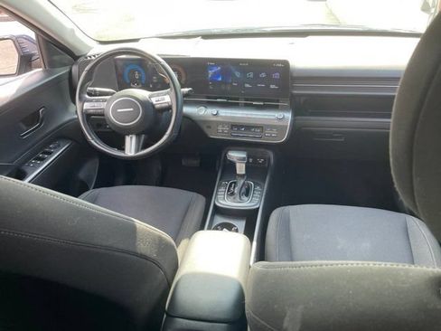 Used 2024 Hyundai Kona SEL AWD/4WD image 6