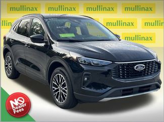 New 2025 Ford Escape SE w/ PHEV Premium Package FWD 360° Tour