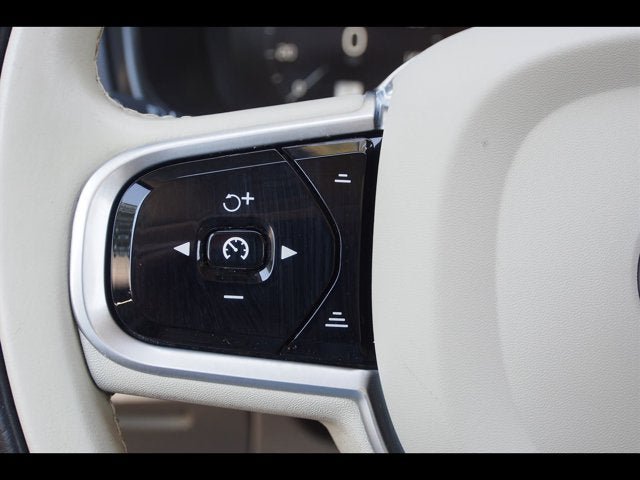 Used 2019 Volvo XC90 T6 Momentum w/ Protection Package Premier AWD/4WD image 28