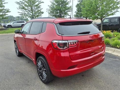 Certified 2022 Jeep Compass Limited image 6