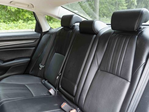 Used 2021 Honda Accord EX-L image 18