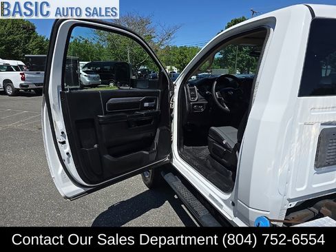 Used 2019 RAM 5500 Tradesman image 10