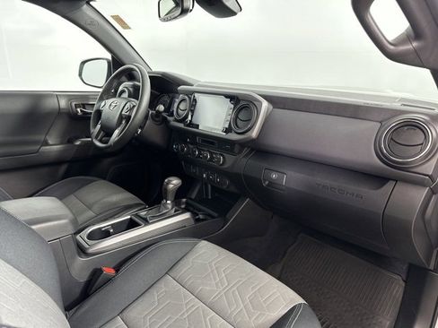 Used 2023 Toyota Tacoma TRD Sport image 25