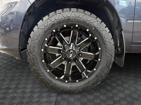 Used 2017 RAM 1500 Express AWD/4WD image 26