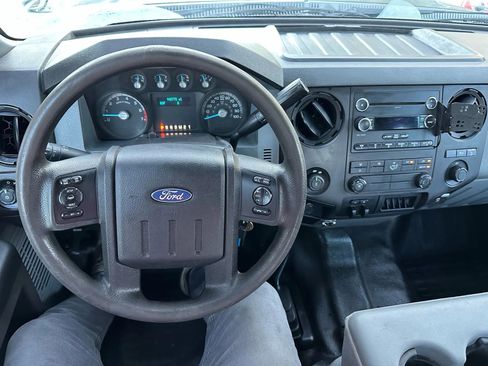 Used 2015 Ford F250 XL w/ Power Equipment Group image 6