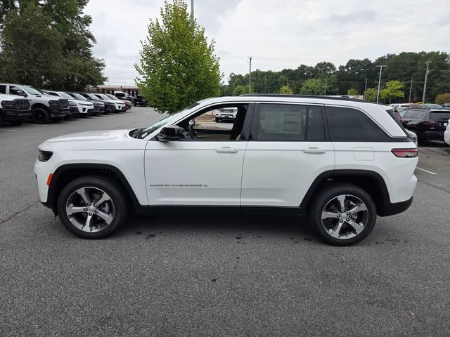 New 2026 Jeep Grand Cherokee Limited w/ Luxury Tech Group II RWD image 4