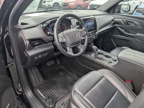 Certified 2023 Chevrolet Traverse Premier w/ Redline Edition image 12