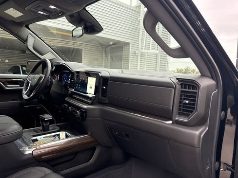 Used 2023 Chevrolet Silverado 1500 RST w/ Convenience Package II image 15