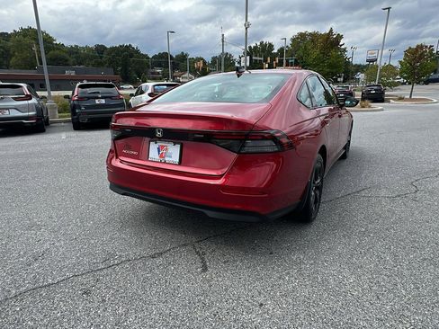 New 2025 Honda Accord SE image 4