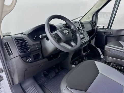 Used 2025 RAM ProMaster 1500 w/ Convenience Group image 9