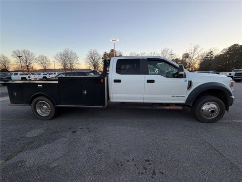 Used 2020 Ford F450 XL w/ Power Equipment Group image 2