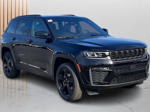 New 2026 Jeep Grand Cherokee Limited w/ Limited Altitude Package AWD/4WD image 2