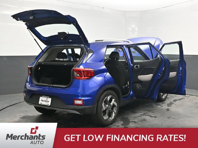 Used 2023 Hyundai Venue SEL FWD image 50