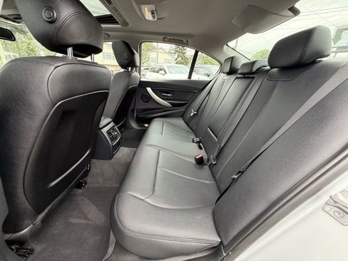 Used 2014 BMW 320i xDrive Sedan image 24