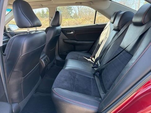 Used 2015 Toyota Camry XSE w/ Moonroof Package image 15