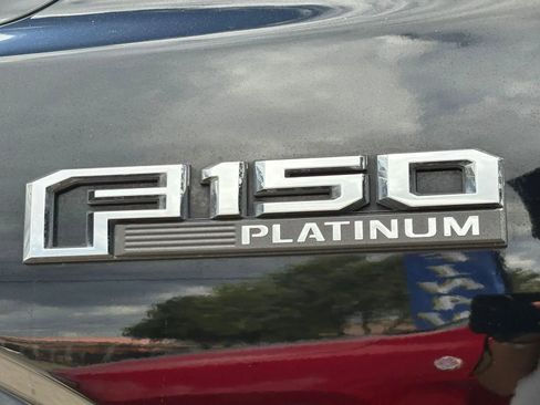 Used 2018 Ford F150 Platinum w/ Equipment Group 701A Luxury image 13