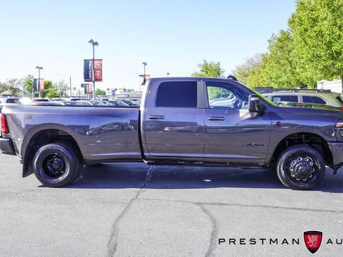 Used 2025 RAM 3500 Laramie AWD/4WD image 32