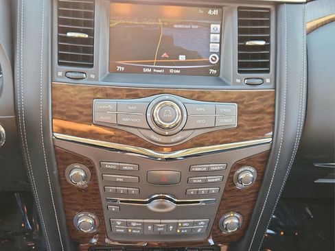 Used 2018 Nissan Armada SL image 18