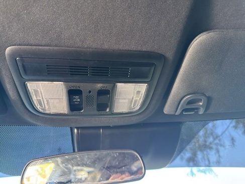 Used 2021 Honda Civic EX image 6